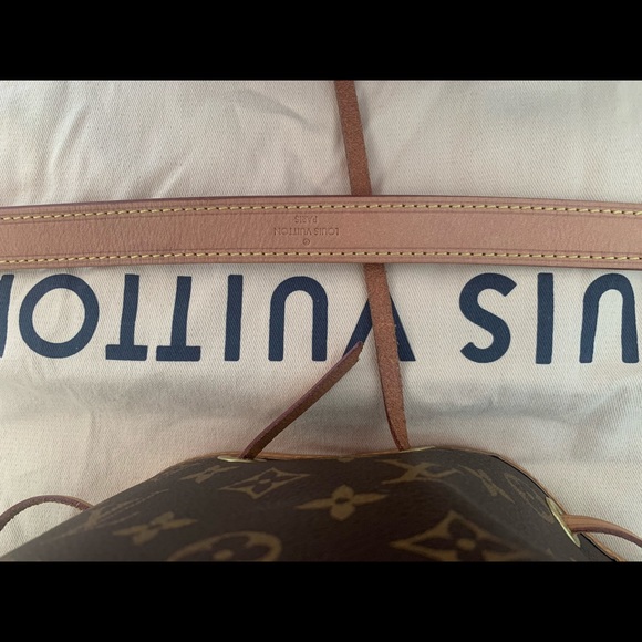 Louis Vuitton Noe BB bucket bag - Picture 8 of 12